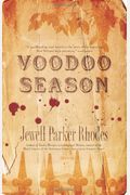 Voodoo Season (A Marie Laveau Mystery)
