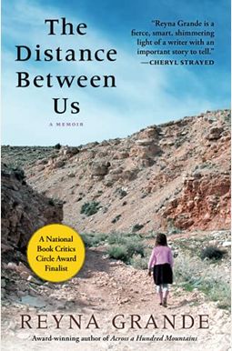 The Distance Between Us: A Memoir The Distance Between Us: A Memoir