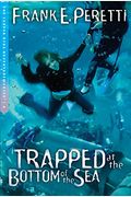 Trapped At The Bottom Of The Sea (The Cooper Kids Adventure Series #4)