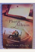 The Photo Album (Annie's Attic Mysteries)