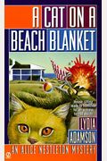 A Cat On A Beach Blanket: An Alice Nestleton Mystery