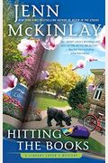 Hitting The Books (Library Lover's Mysteries)